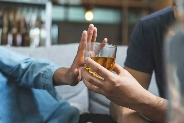 Подшивка от алкоголизма Бровары